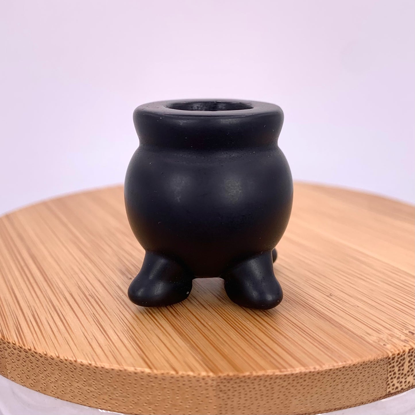 Obsidian Cauldron Mini Carving